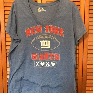 New York giants v neck T-shirt